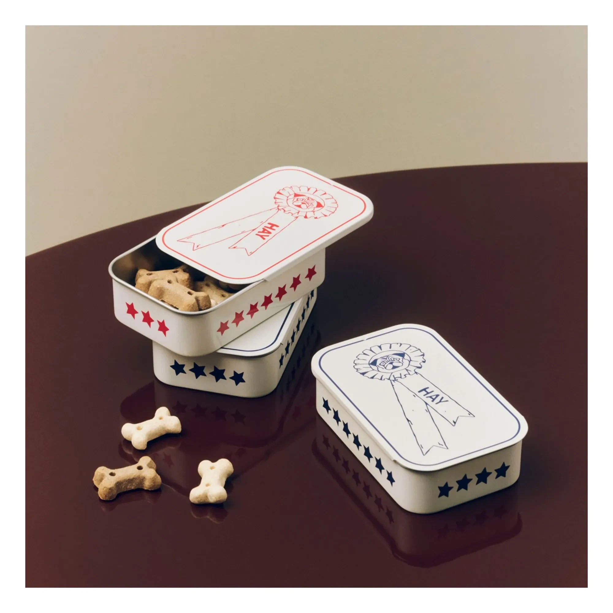 Hay - Caja de premios para perros | Rojo