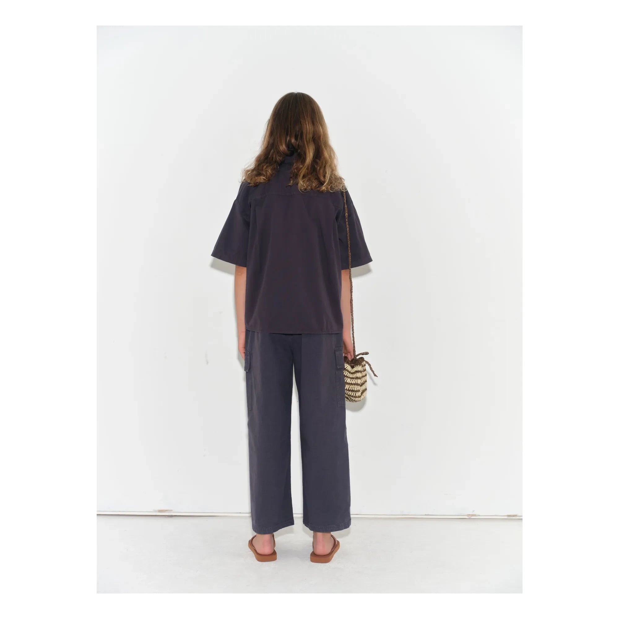 Main Story - Camiseta de algodón orgánico grande | Gris carbón