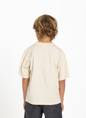 Hundred Pieces - Finn Chill Camp Camiseta de Algodón Orgánico | Beige