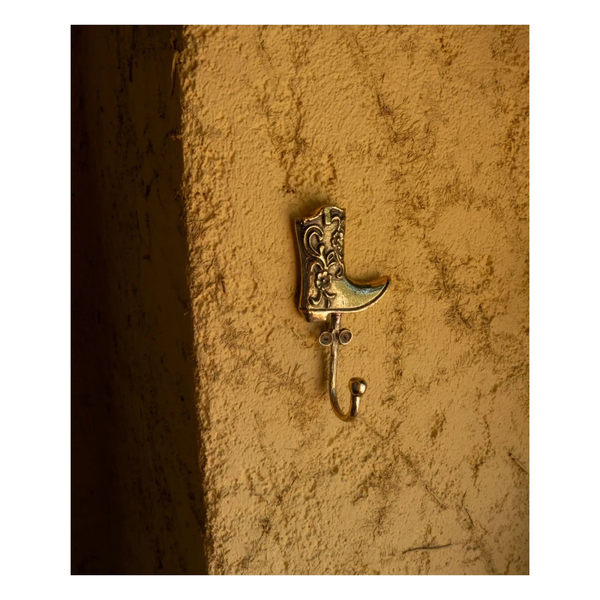 Doing Goods - Perchero de pared de latón Dallas | Dorado