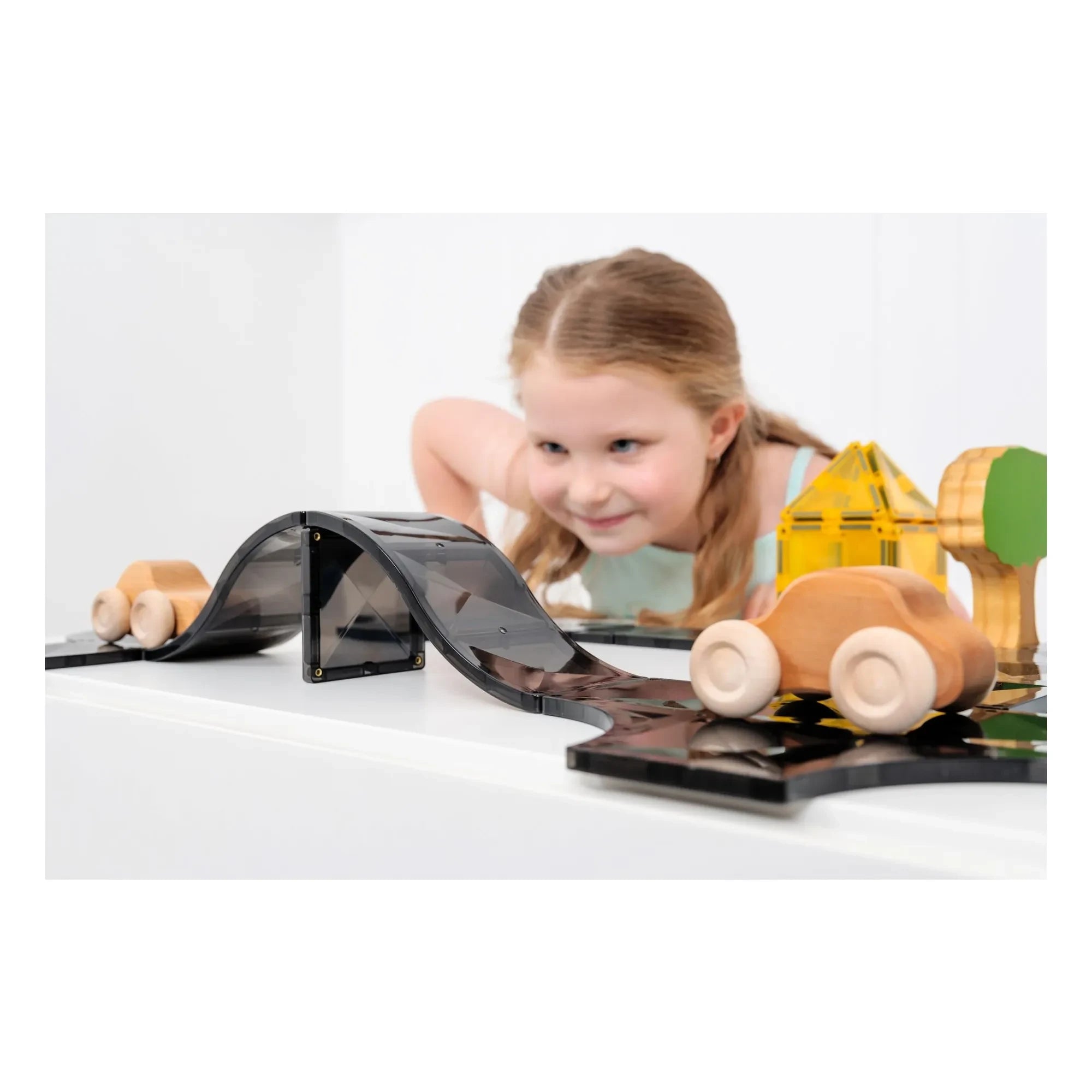 Connetix - Pack creativo de carreteras - 48 piezas | Negro
