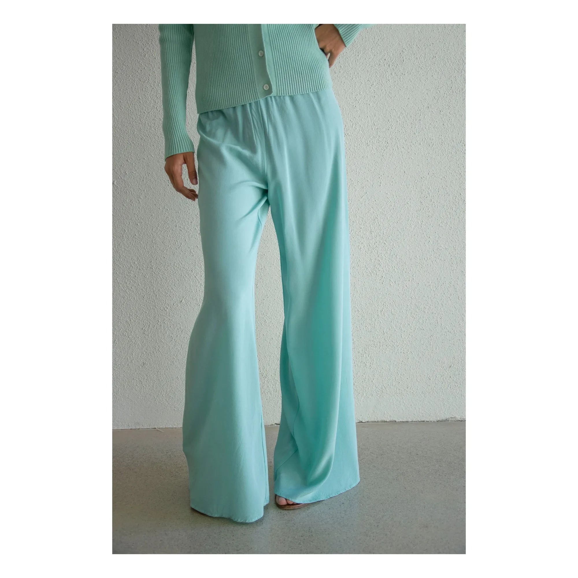 THEAVANT - Pantalones Jazzdancer de seda | Verde agua