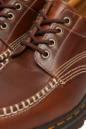 Zapatos de media caña de piel Lowell Dr. Martens