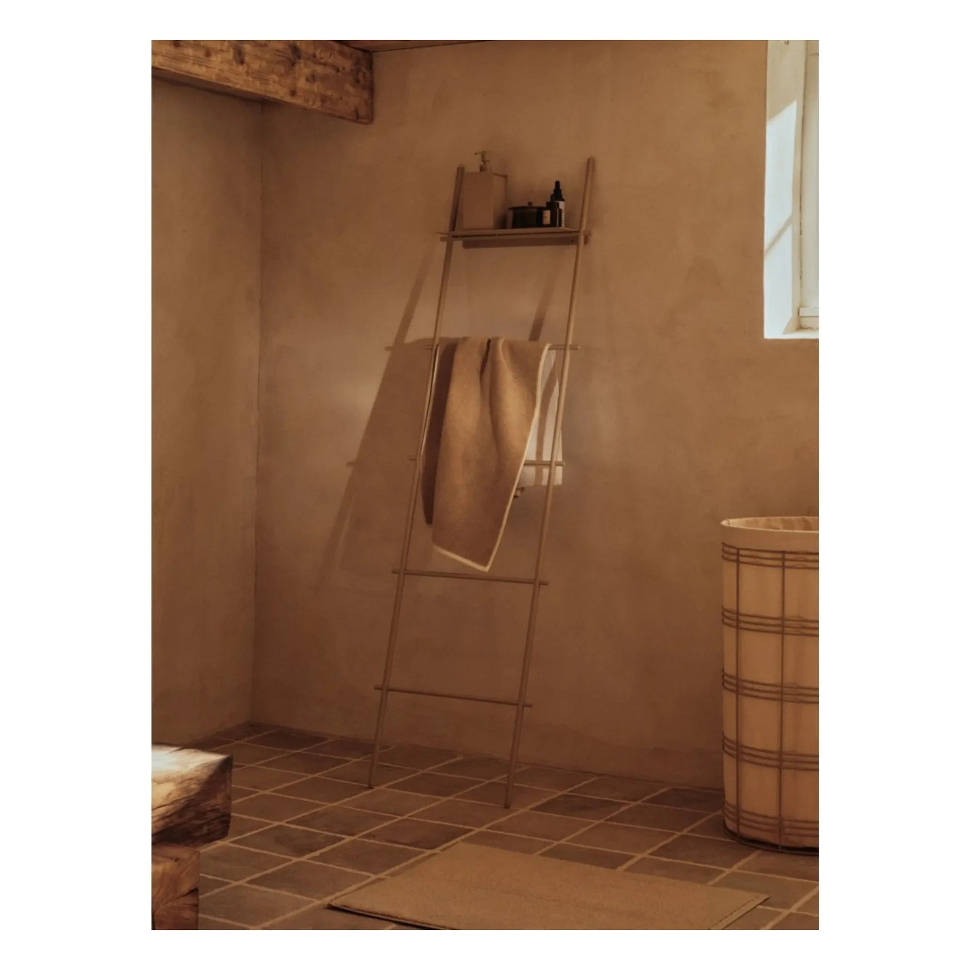 Ferm Living - Toallero Dora | Blanco roto