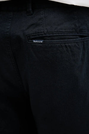 Bermudas Chino Barbour de Sarga Lavada