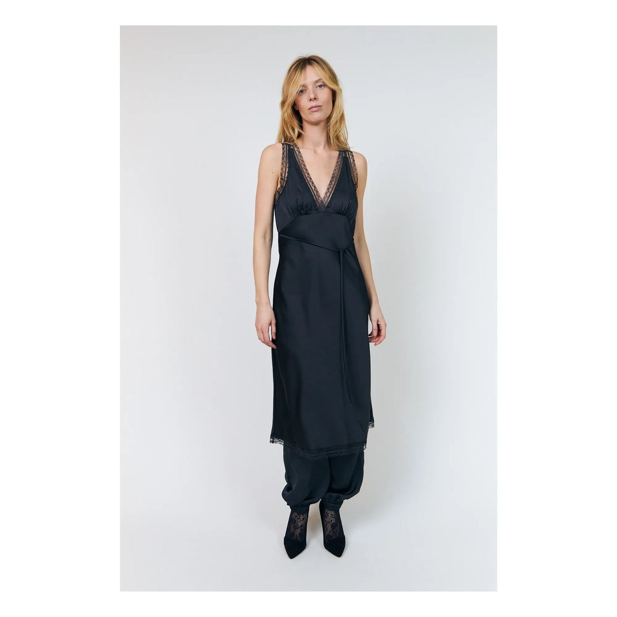 Lollys Laundry - Vestido Clari | Negro Lavado