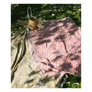 Doing Goods - Manta con estampado de leopardo y bolso de tela de algodón | Rosa