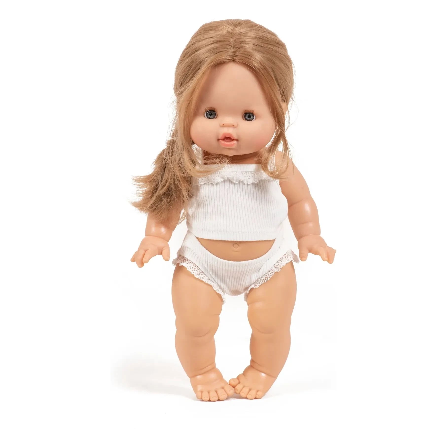 Muñeca Eleanor con conjunto de punto acanalado Minikane