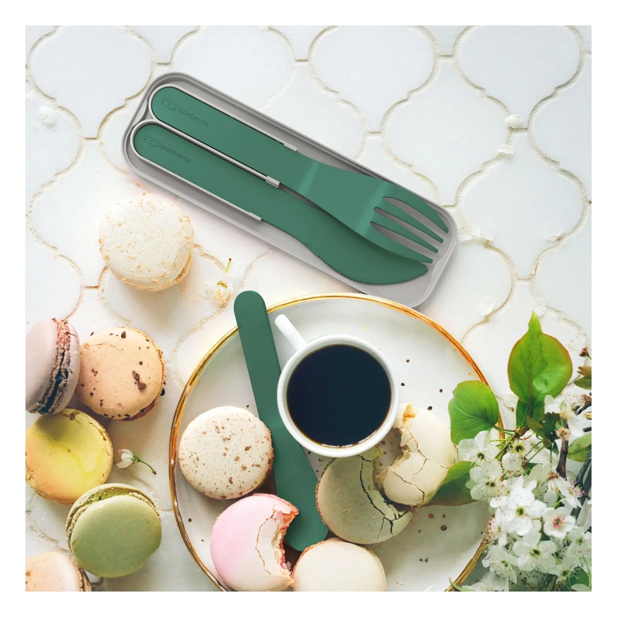 Monbento - MB Pocket Color juego de cubiertos biodegradables | Verde bosque