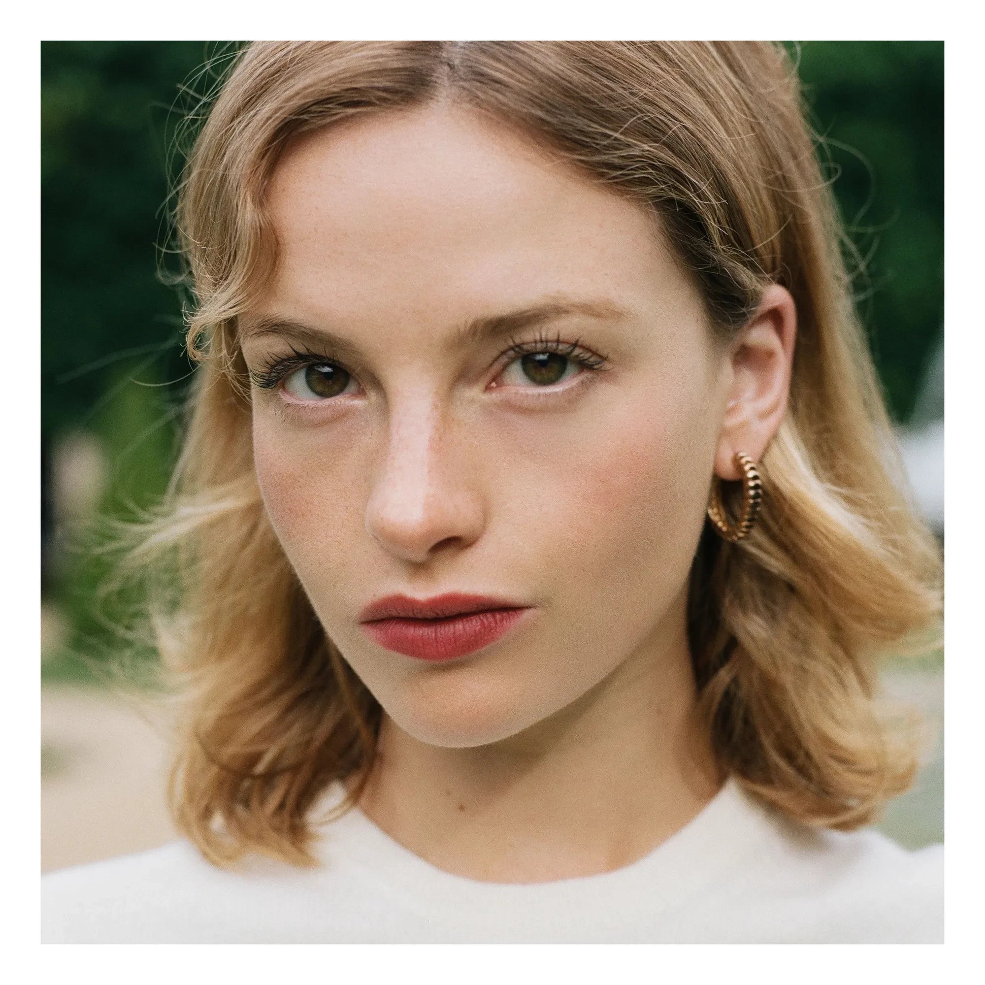 YOLAINE - La Mousse de Rouge - Dalia Rojo Ladrillo