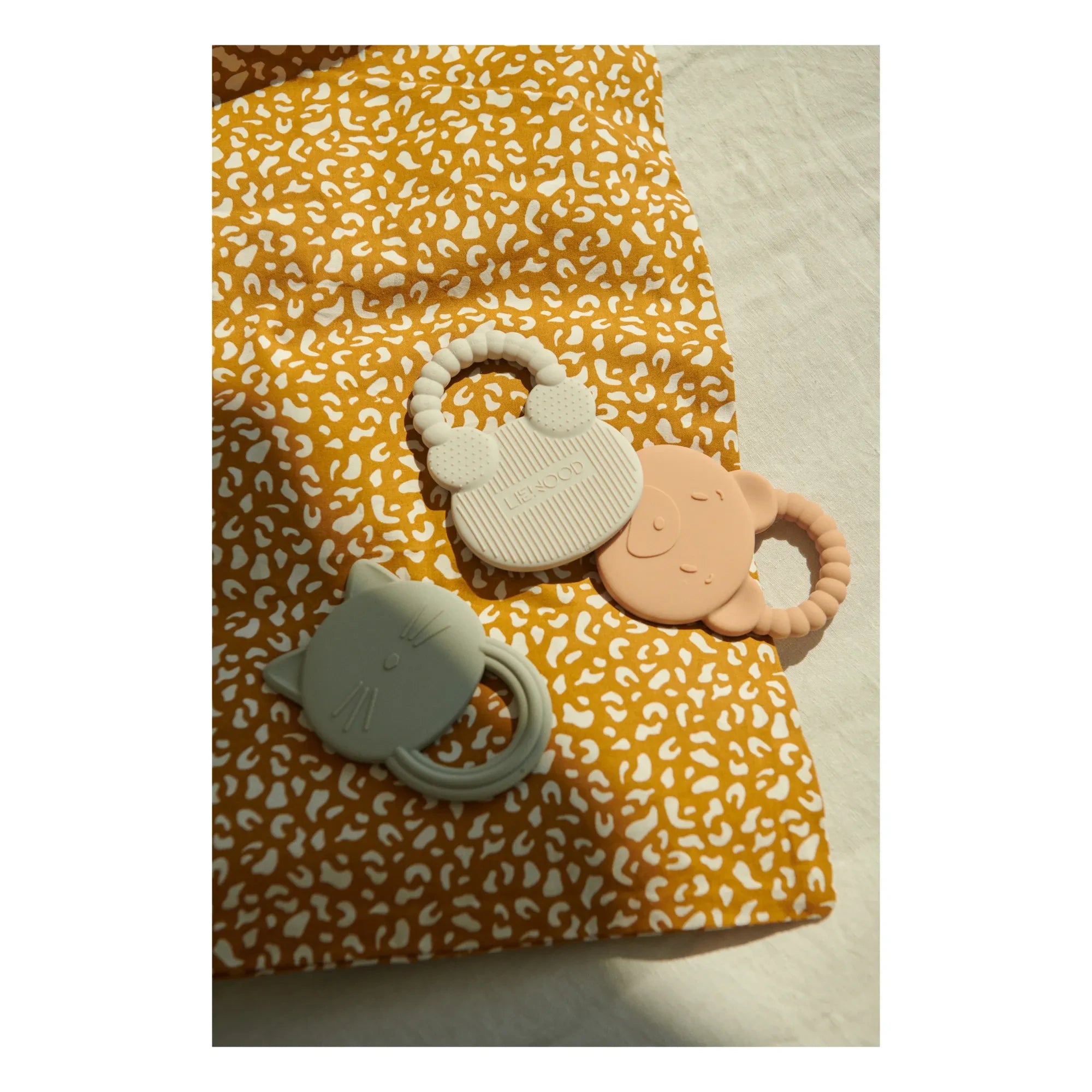 Liewood - Anillo de dentición de silicona Oso | Rosa