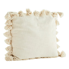 Madam Stoltz - Funda de almohada con pompones | Blanco