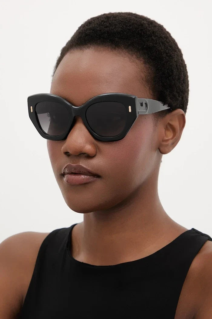 Gafas de sol de ojo de gato Furla para mujer
