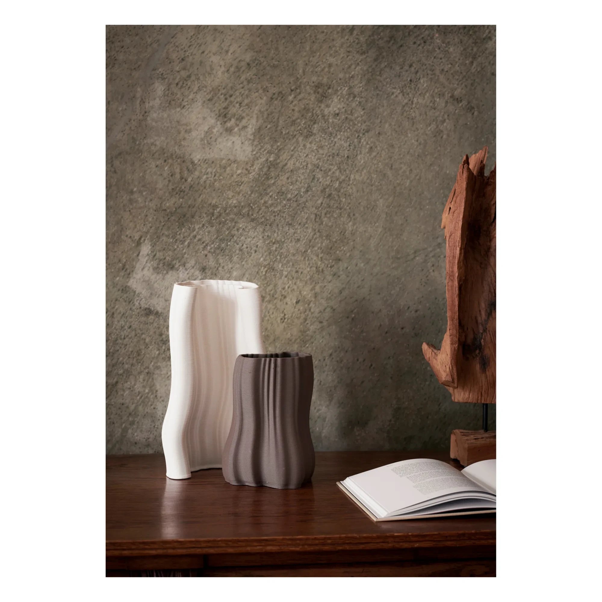 Ferm Living - Jarrón Moire | Gris carbón