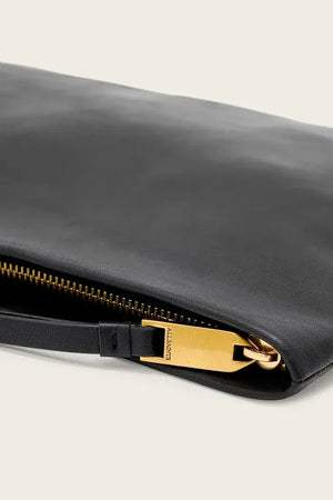 AllSaints clutch de piel BETTINA para mujer