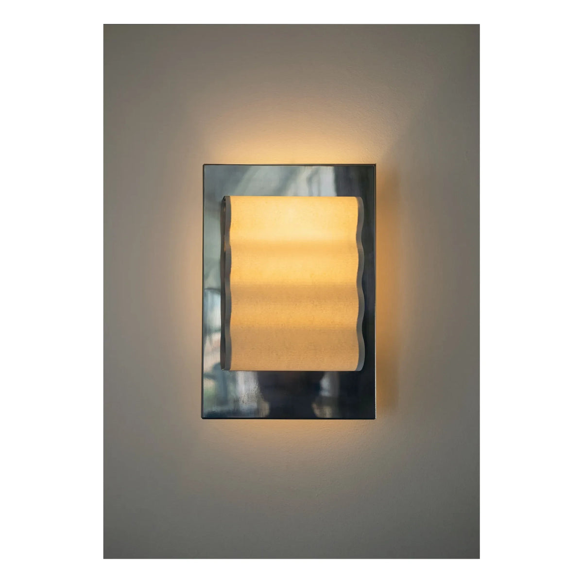 Violaine d'Harcourt - Lámpara de pared Frame Wave | Plata