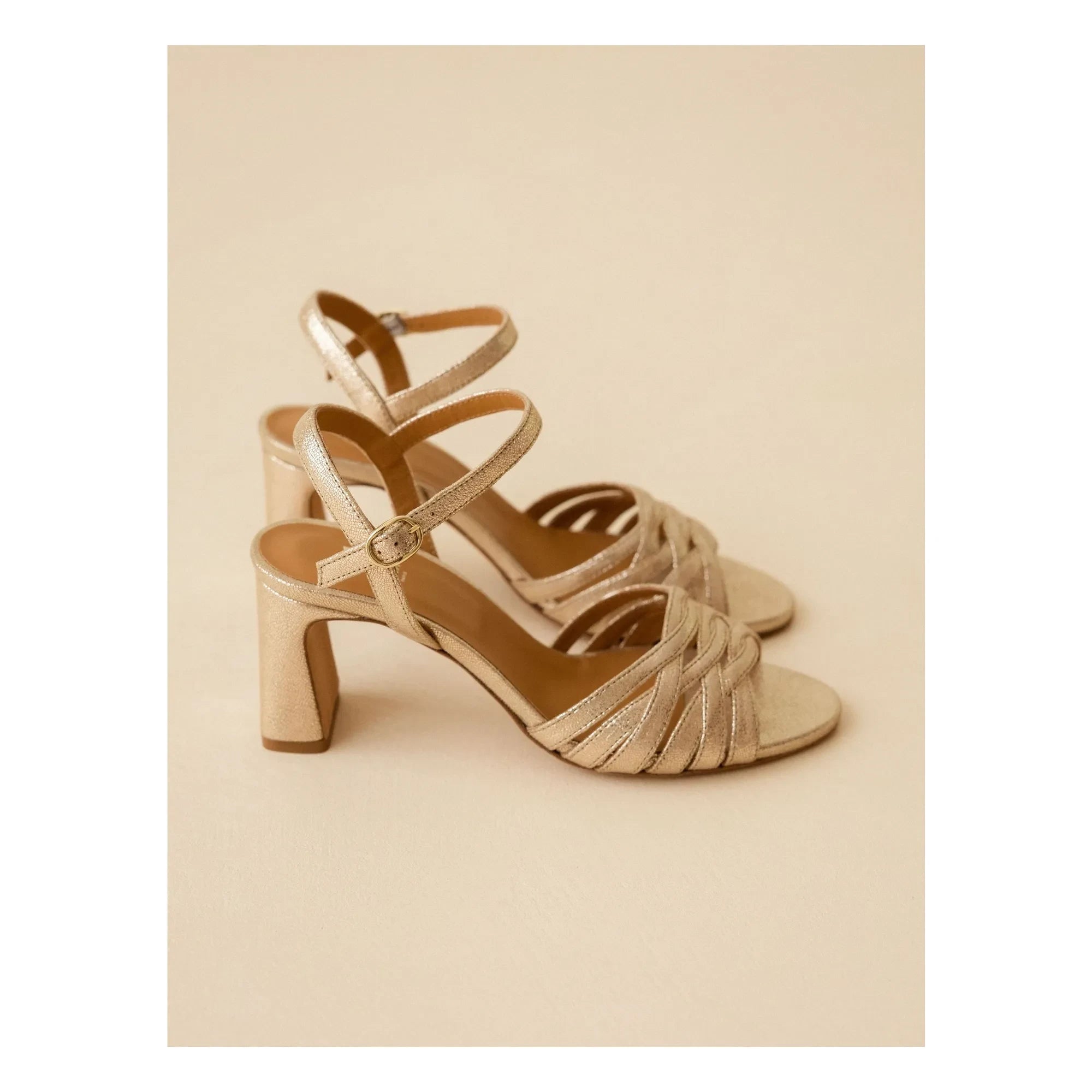 Bobbies - Sandalia Loren de piel laminada | Champagne