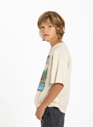 Hundred Pieces - Finn Chill Camp Camiseta de Algodón Orgánico | Beige