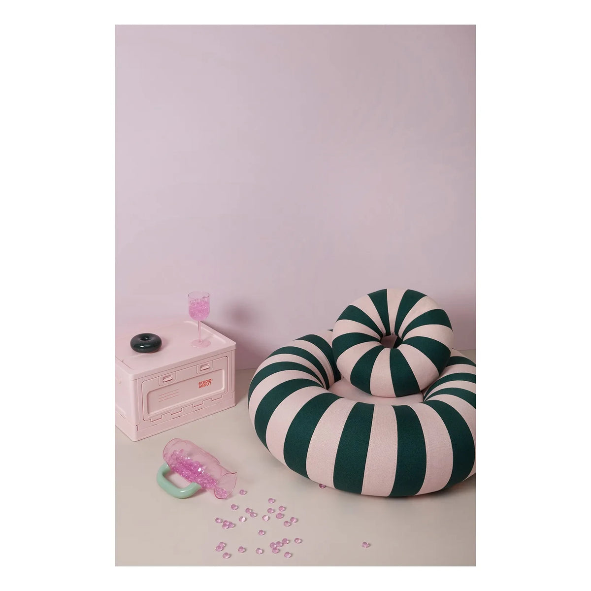 Studio About - Puf Flotante | Rosa