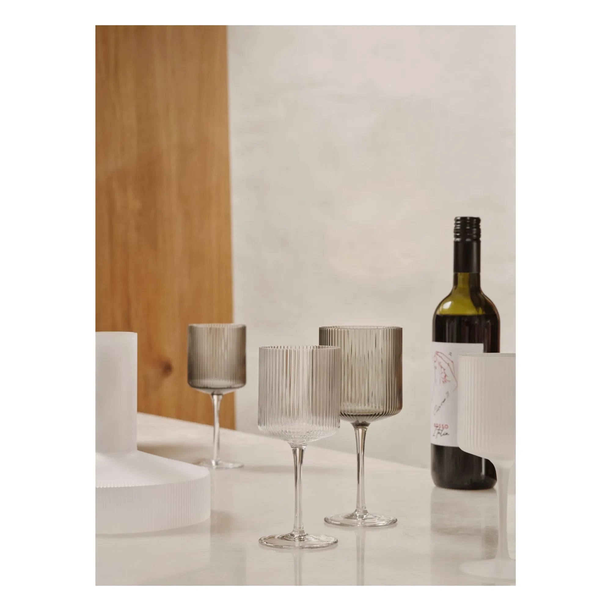 Ferm Living - Copas de vino blanco Ripple - Juego de 2