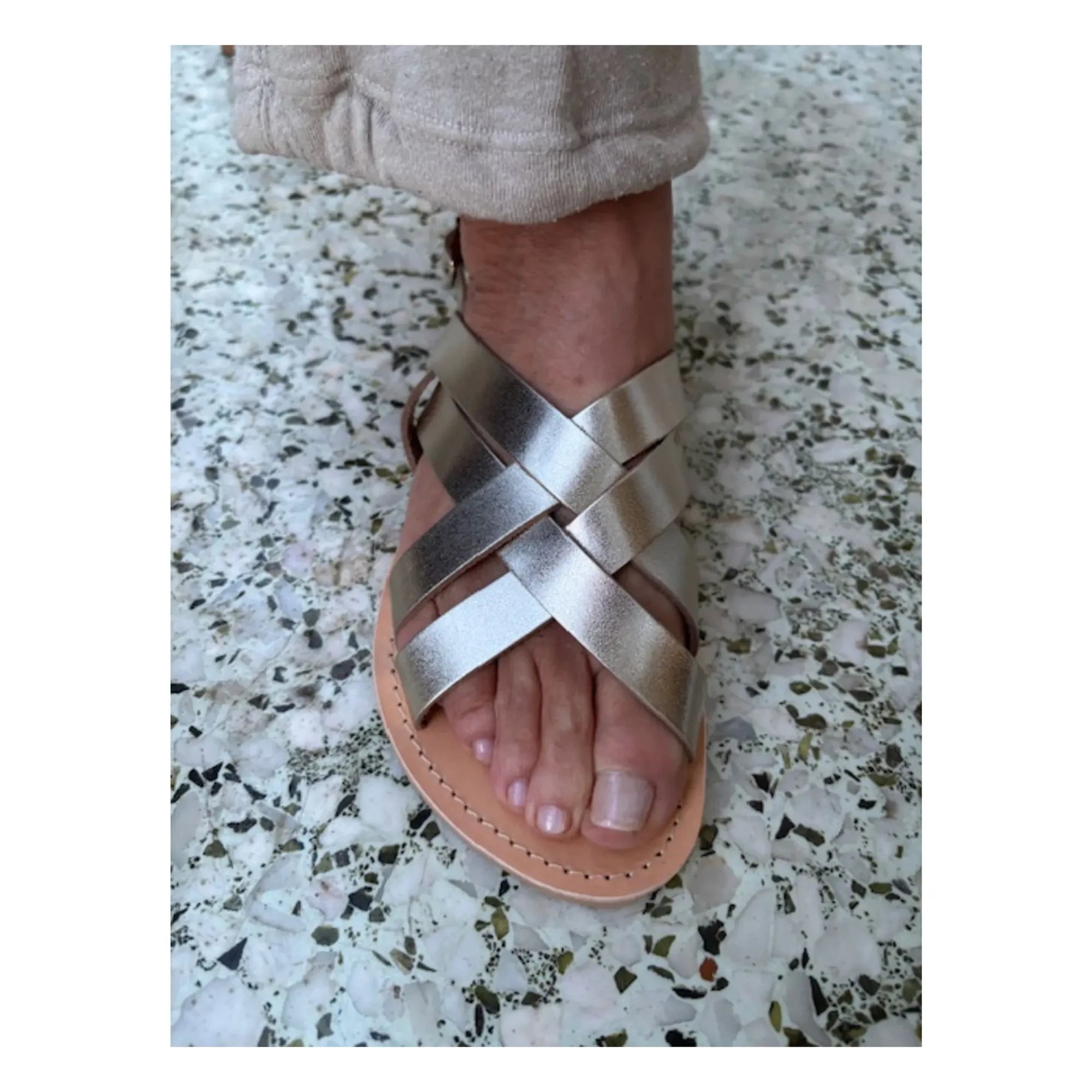 Théluto - Sandalias metálicas Roma | Oro