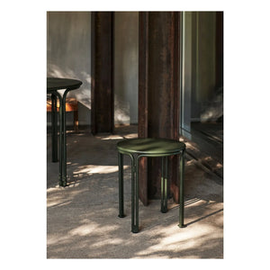 & Tradition - Mesa auxiliar Thorvald SC102, Space Copenhagen | Verde oscuro