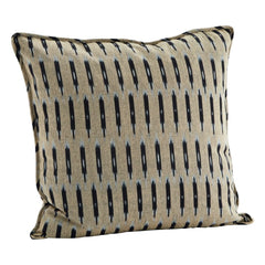Madam Stoltz - Funda de cojín de tejido Ikat | Beige