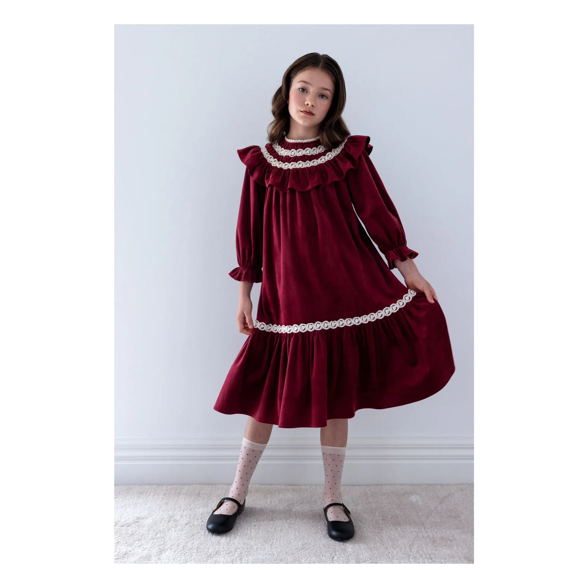 petite Amalie - Vestido con volantes de encaje | Rojo cereza
