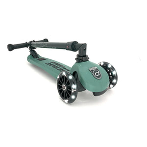 Patinete Highwaykick 3 LED de Scoot & Ride | Verde cromado