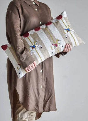 Bloomingville Mini - Almohada Rectangular Carrusel | Beige
