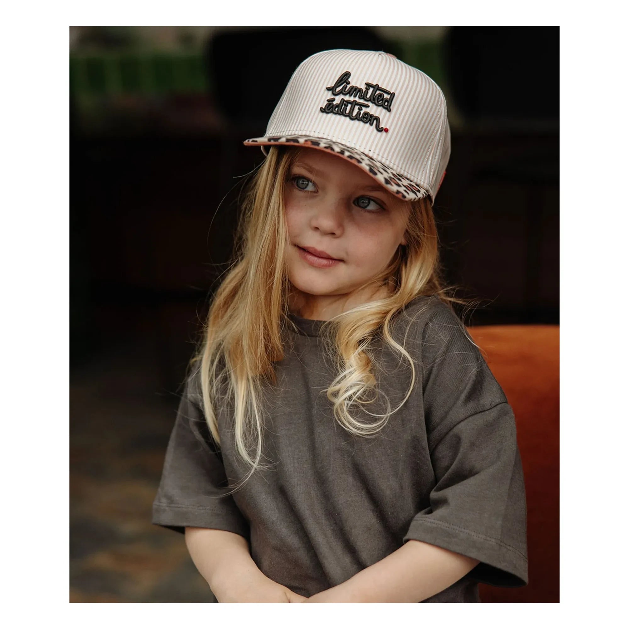 Hello Hossy - Gorra con visera curva de algodón orgánico con estampado de leopardo | Crema