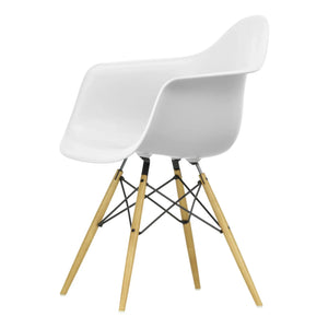Vitra - Silla DAW - base de arce - Charles y Ray Eames | Blanco