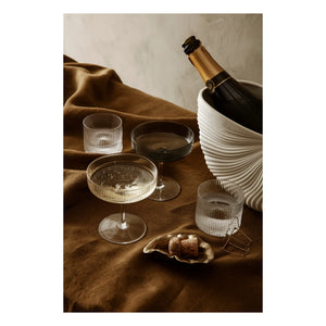 Ferm Living - Copas de champán Ripple - Juego de 2