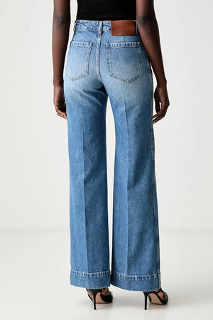 Victoria Beckham Alina jeans de pernera ancha