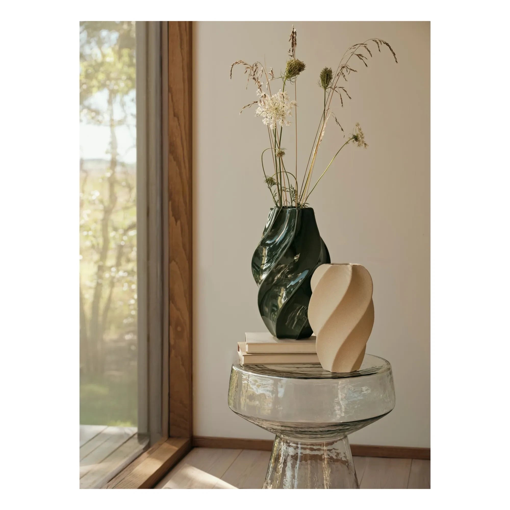 Broste Copenhagen - Jarrón de cerámica de gres Odette | Verde