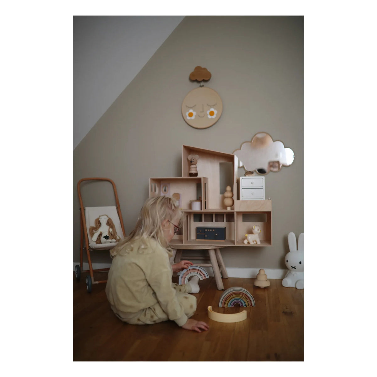 Mushie - Arcoíris apilable | Beige