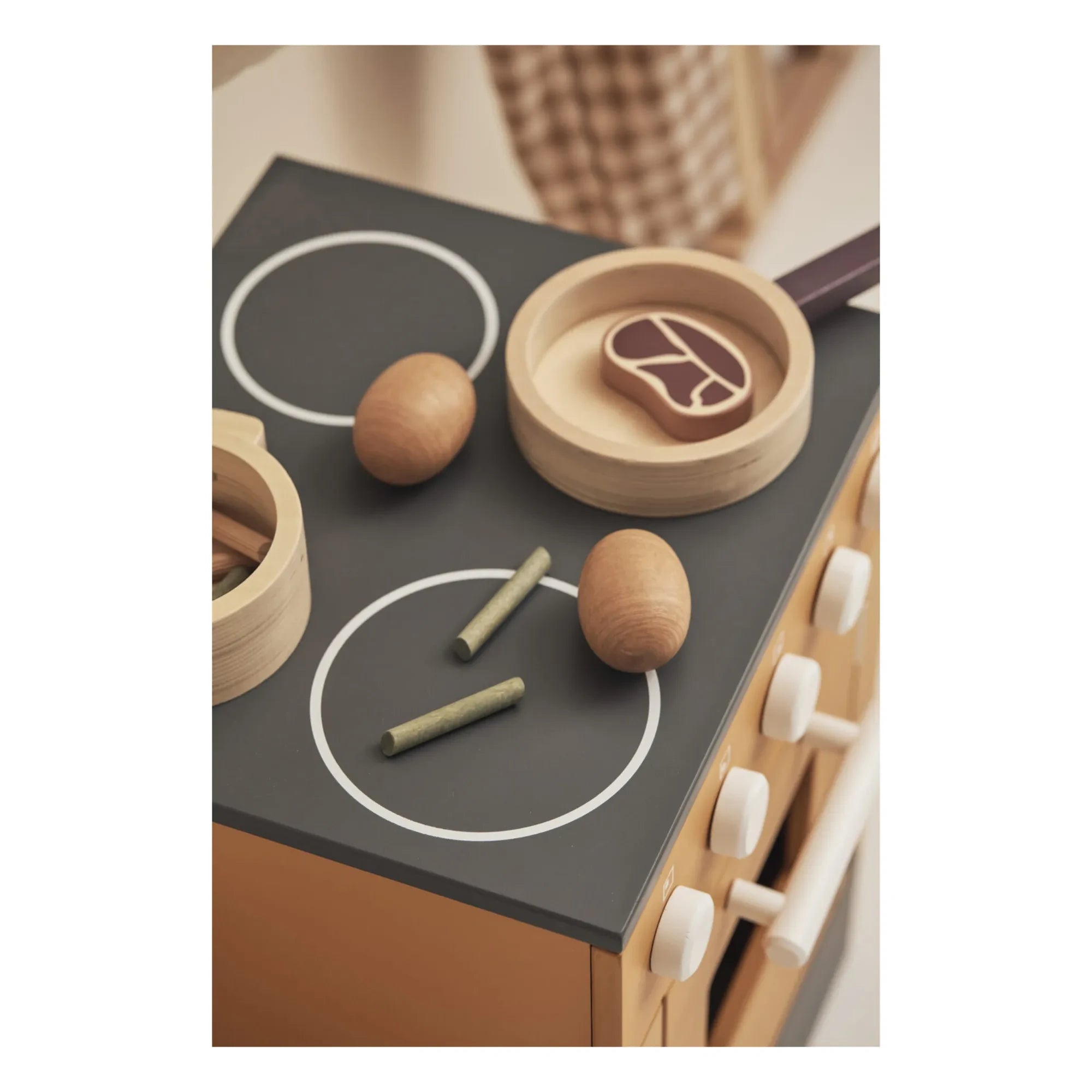 Kid's Concept - Caja de madera con alimentos de juguete