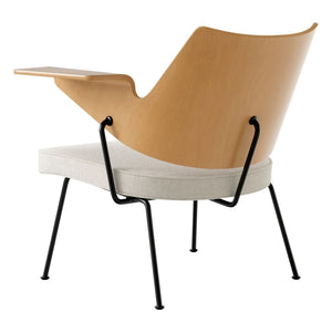 & Tradition - sillón RD8, Robin Day | Gris claro