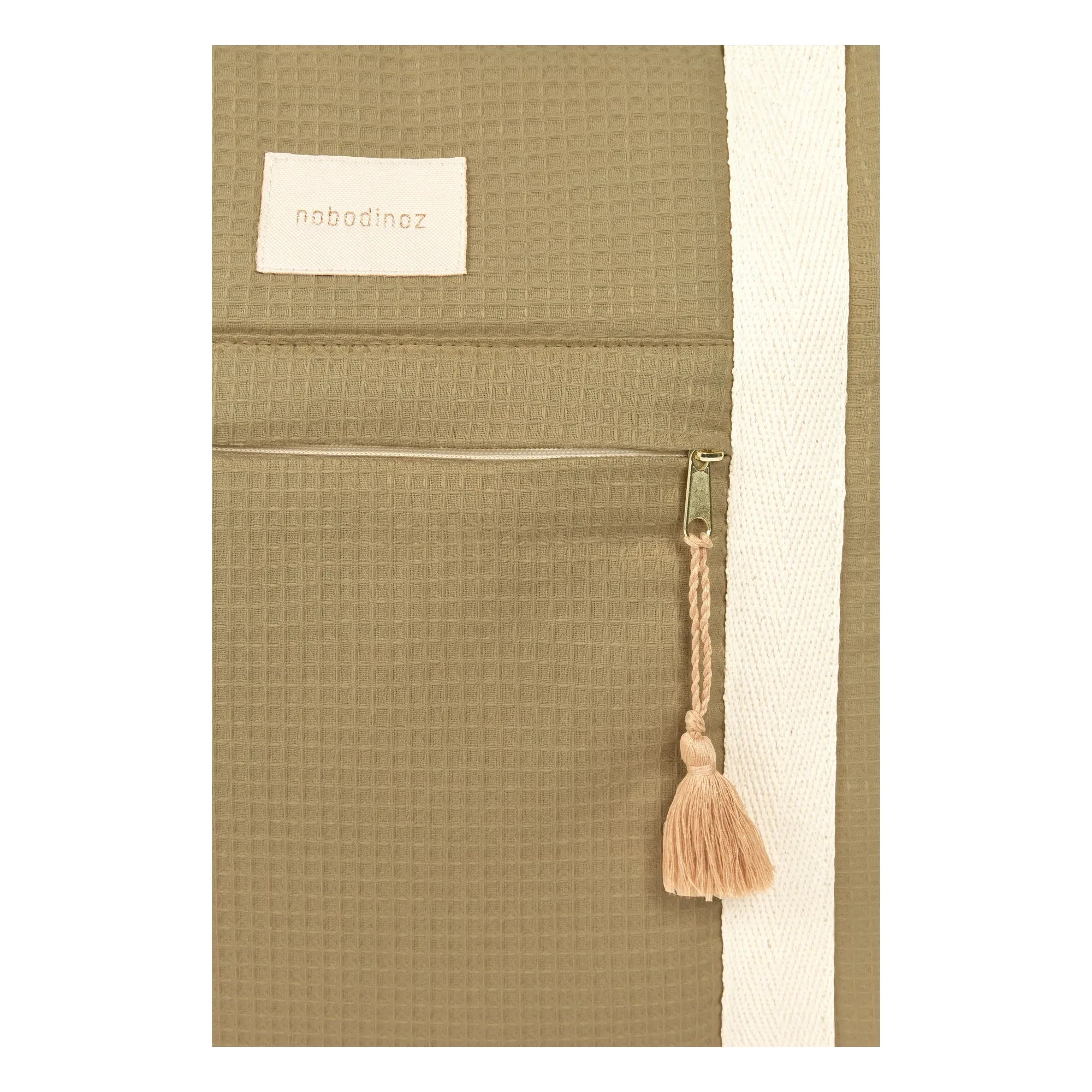 Nobodinoz - Bolso maternal impermeable de algodón orgánico Opéra | Olivo