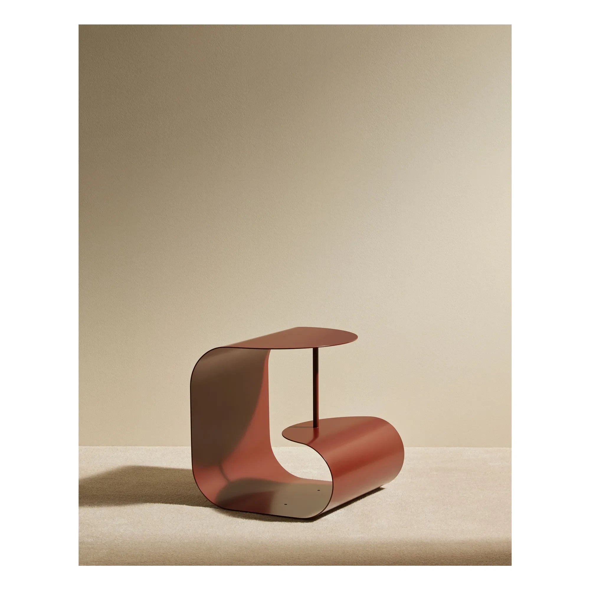 Maison Sarah Lavoine - Mesita auxiliar Gégé | Rojo carmín