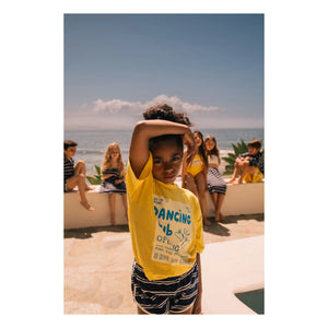 We Are Kids - Camiseta Dylan Dancing Club Algodón orgánico | Amarillo