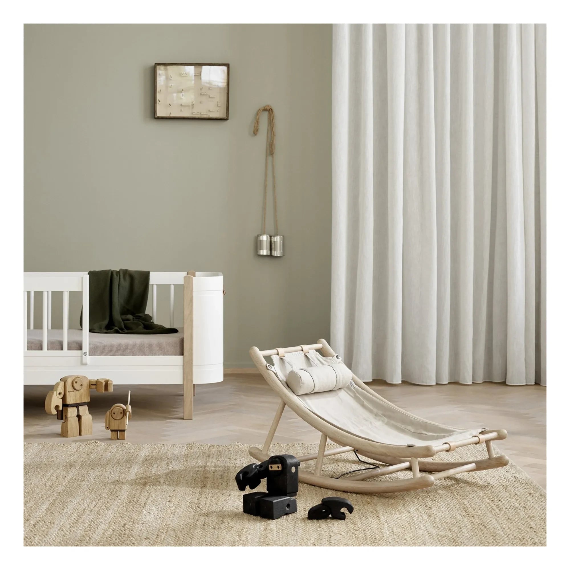 Oliver Furniture - Cojín de asiento mecedora para niños pequeños