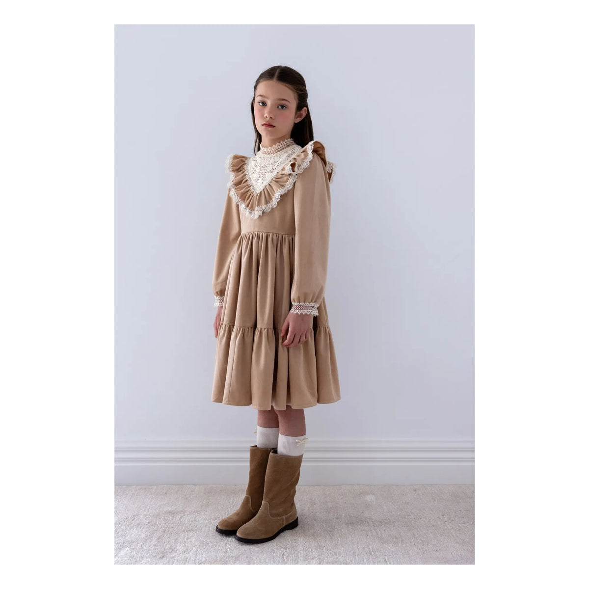 petite Amalie - Vestido con cuello de encaje | Beige