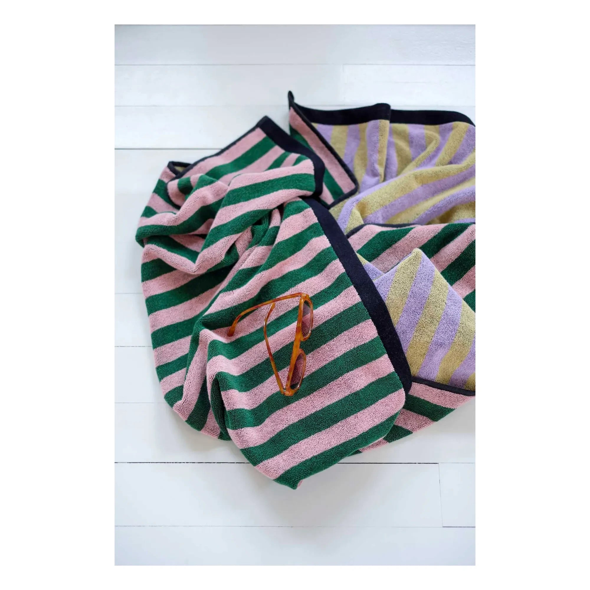 La cereza del pastel: toalla de baño Charly | Verde
