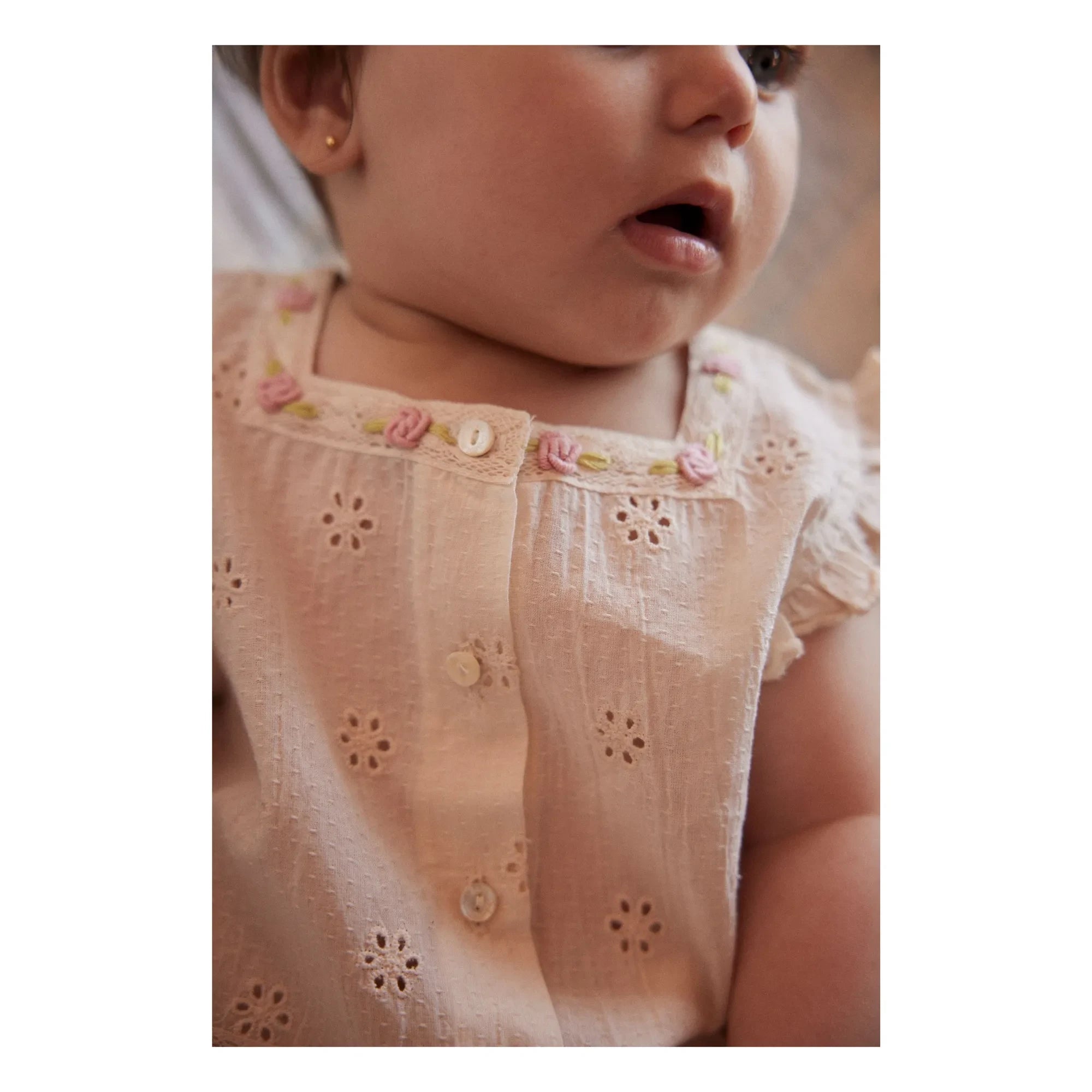 Bebe Organic - Conjunto de top con volantes y bombachos Luna | Crudo