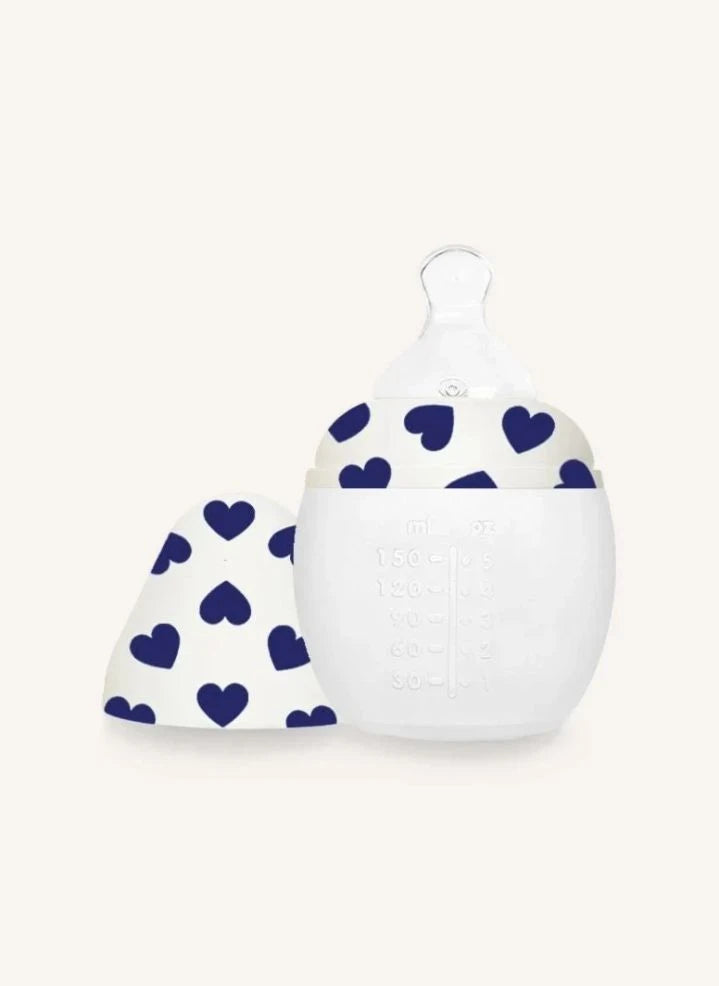 Elhée - Biberón de silicona de grado médico, con tetina ergonómica "Hearts" | Azul oscuro
