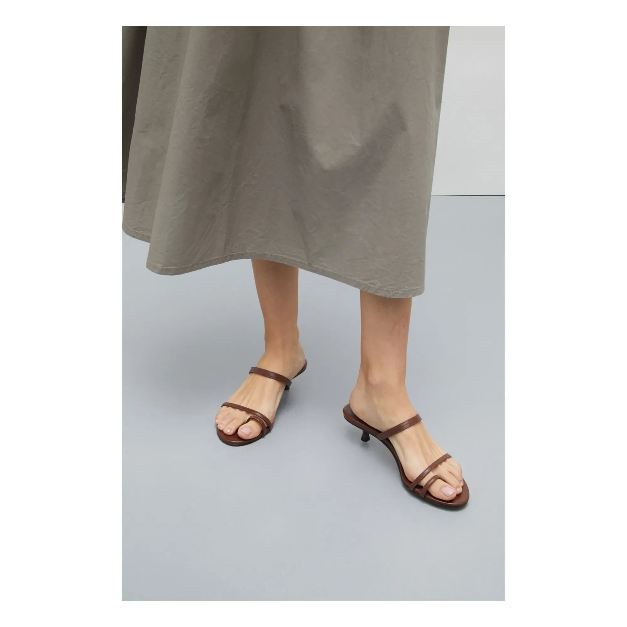 Augusta - Sandalias Daisy | Chocolate
