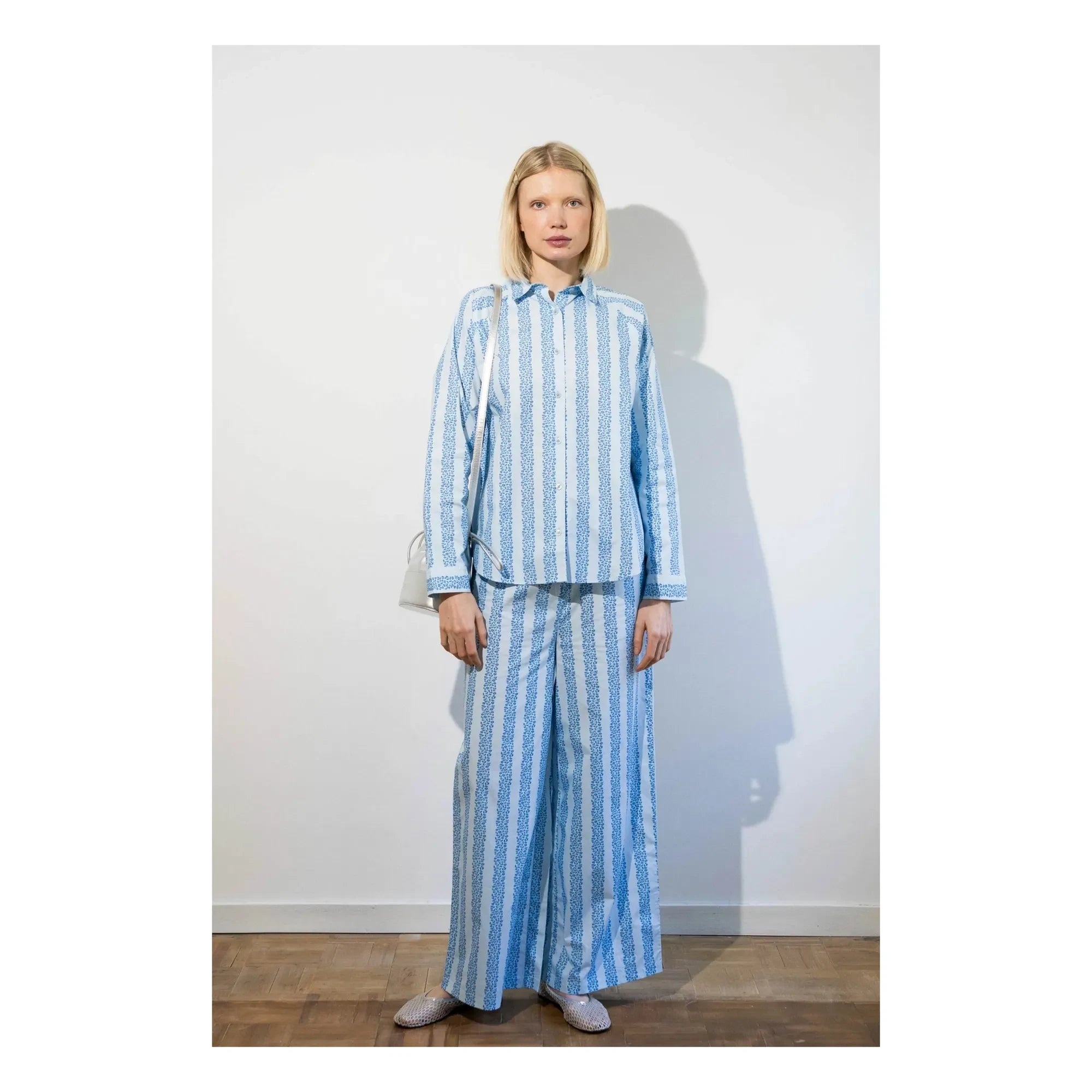 The Tiny Big Sister - Pantalones floreados | Azul