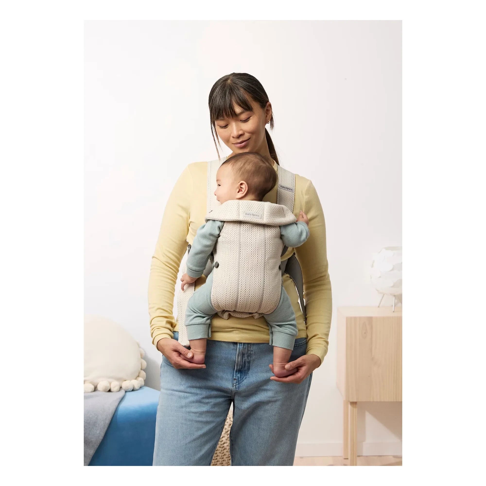 BabyBjörn - Mochila portabebés Mini de malla | Crema