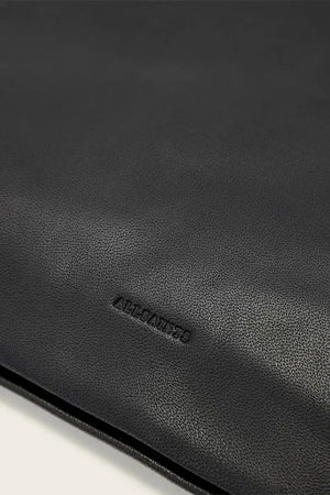 AllSaints clutch de cuero para mujer BETTINA
